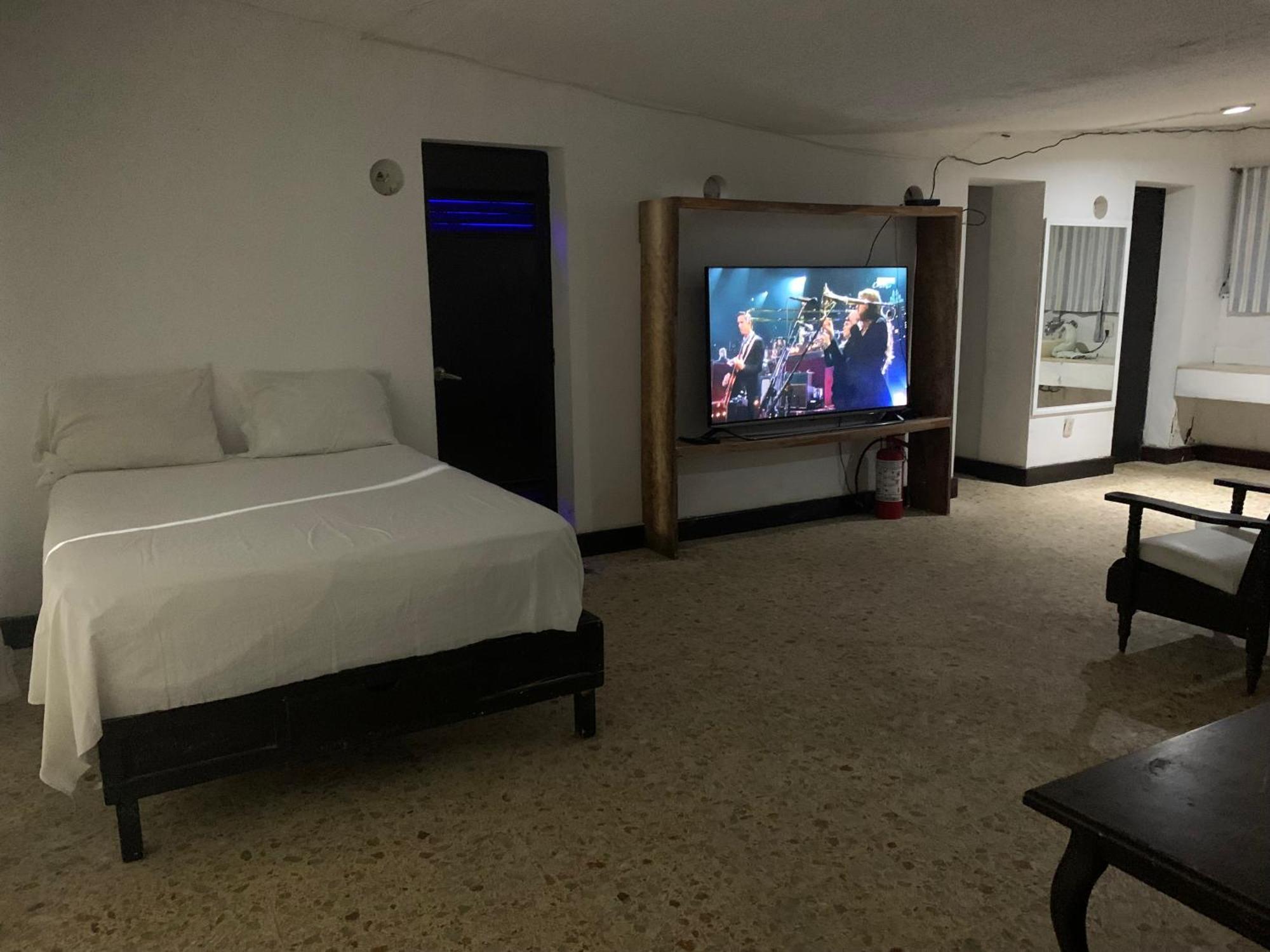Donde Mira El Sol, Promo Primavera Hasta 50 Por Ciento (Adults Only) Acapulco Buitenkant foto